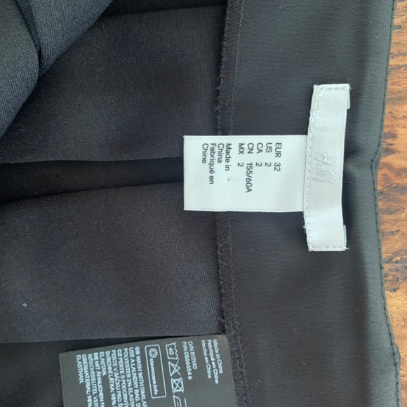 H&M skirt - Picture 2 of 3